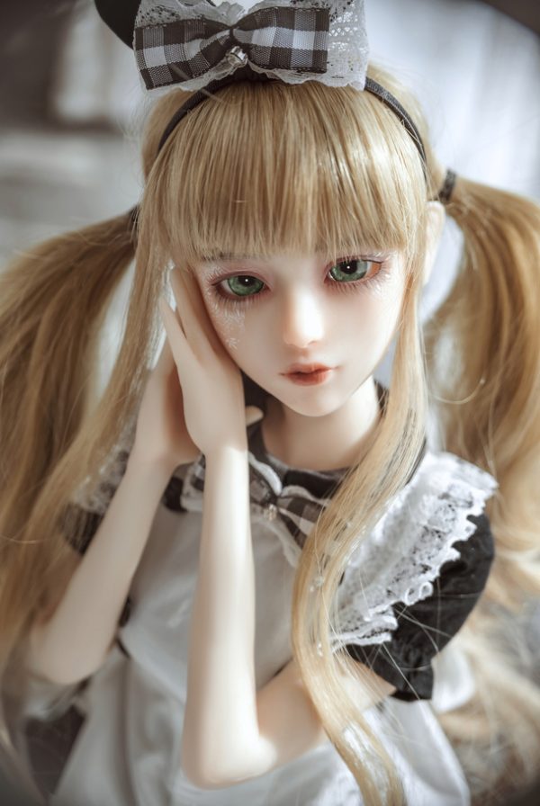 Zwischen Kunst Und Kissen Die Evolution Der Modernen Liebespuppe