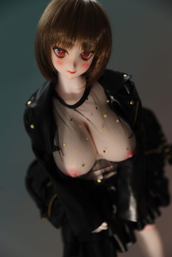 Die Grandiose Muse mit Kristallklarem Hautleuchten Und Noble Eleganz