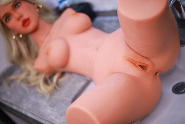 Verwöhne Dich Mit Einer Realistischen Torso Sexpuppe